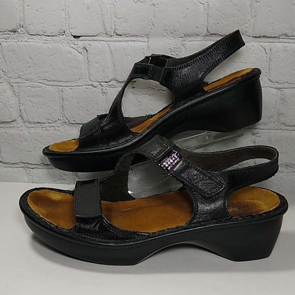 Naot Shoes - Naot Black Strap Sandals 38 L7